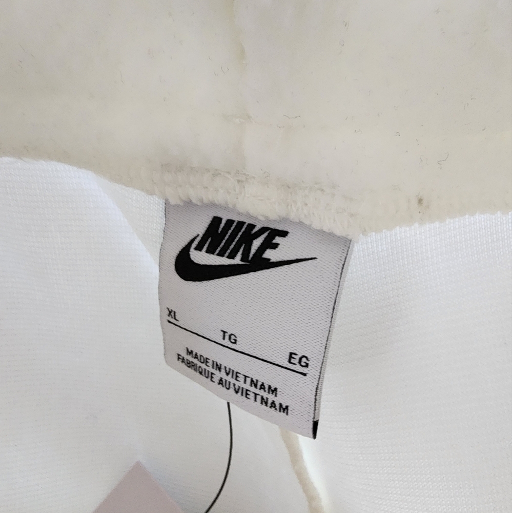 Nike Wide Leg Sweatpants in White - Picture 5 of 6